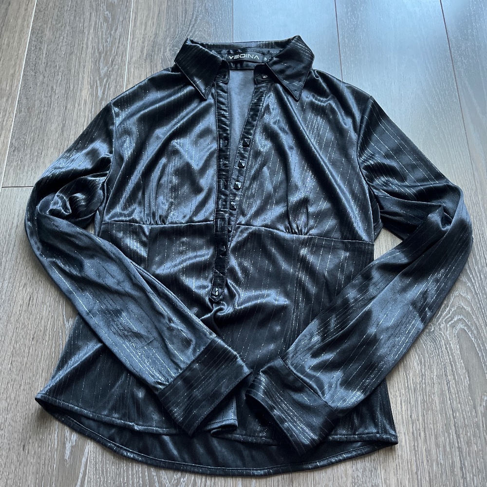 Yedina Long Sleeve Button Up Blouse